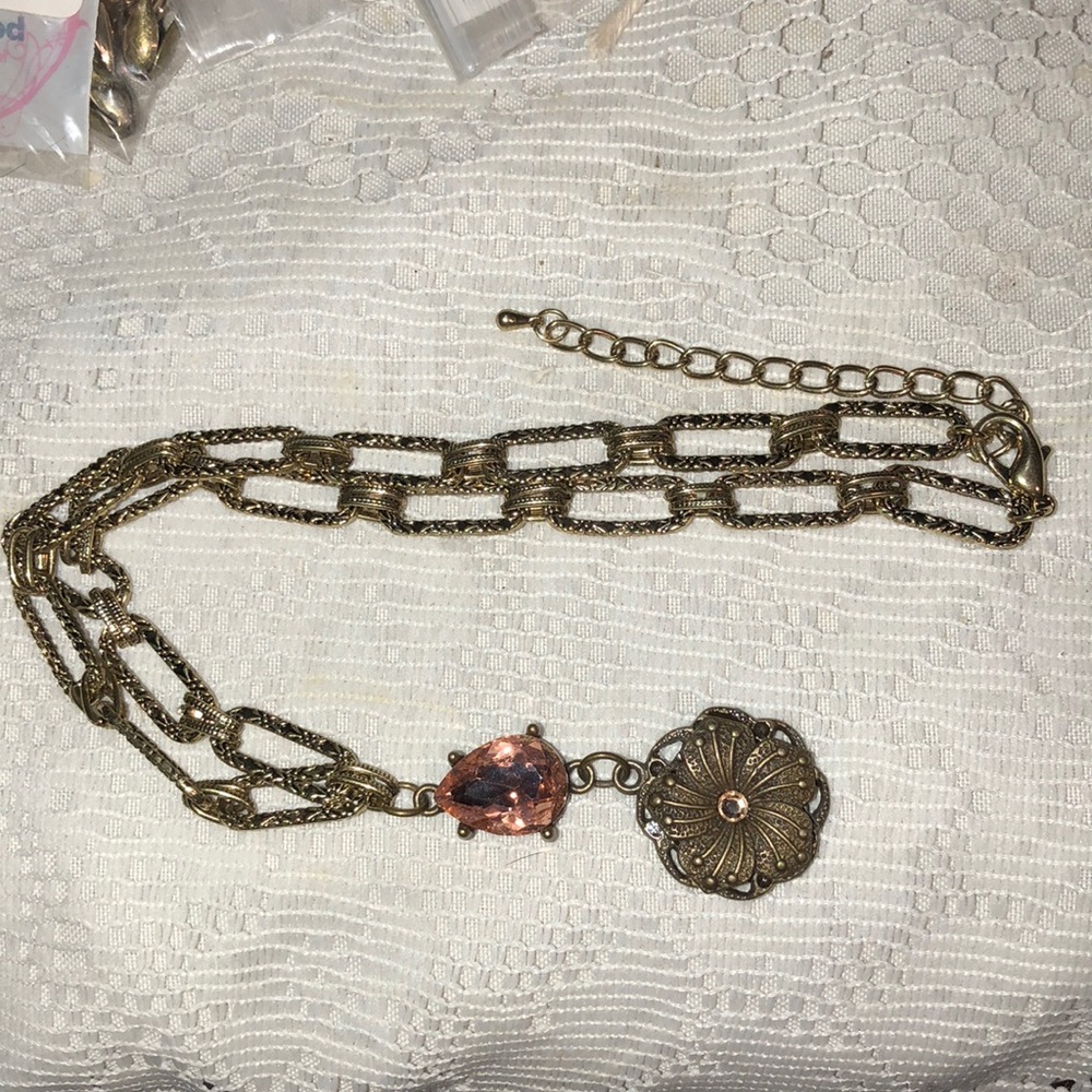 16 1/2” gold antique toned necklace w/3” extender